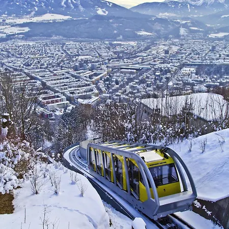 Holiday home Garden Innsbruck